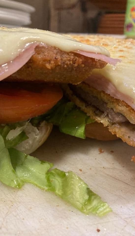 Imagen de Milanesa al pan con fritas