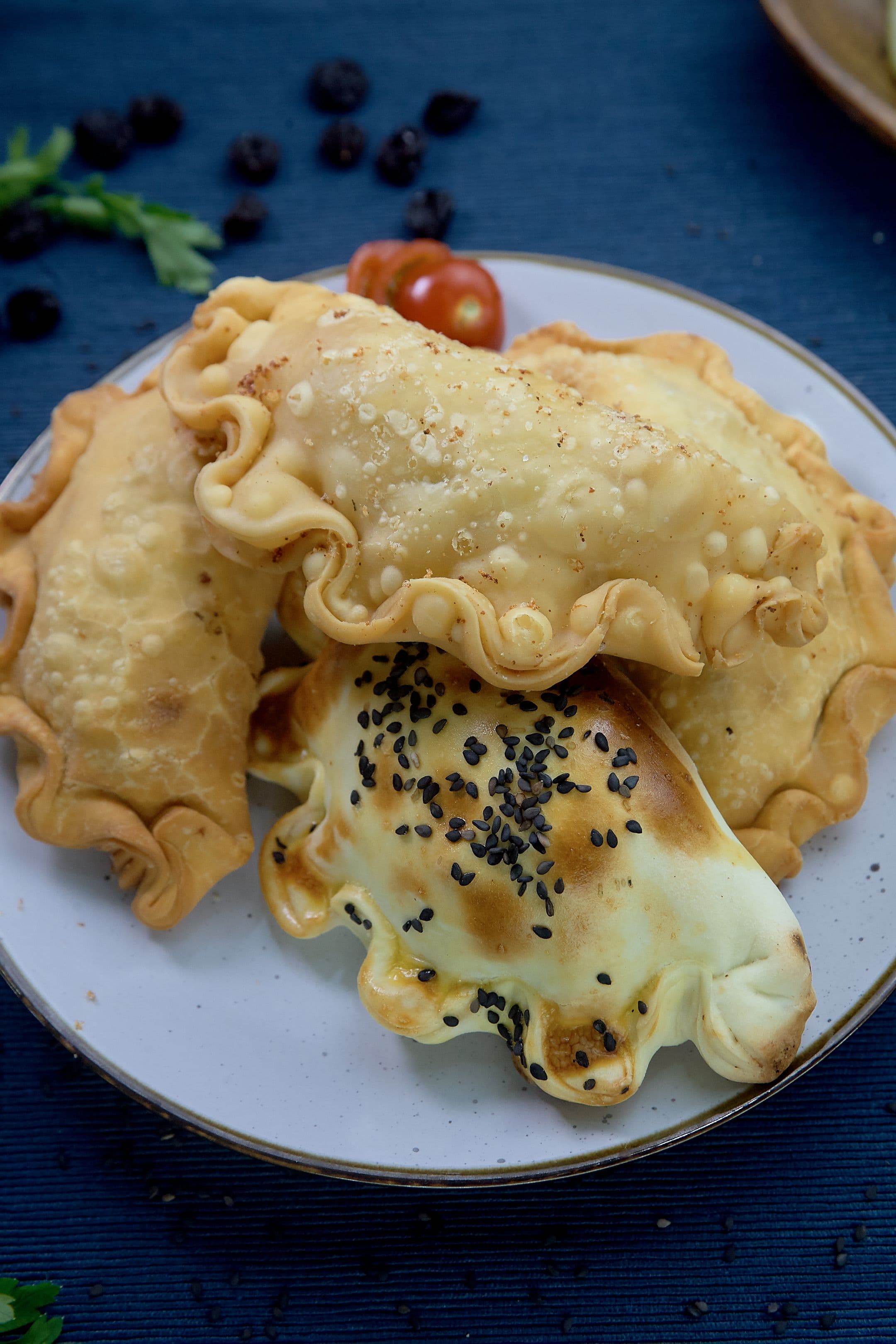 Imagen de Promo 3 - 6 empanadas + Coca Cola 1 L
